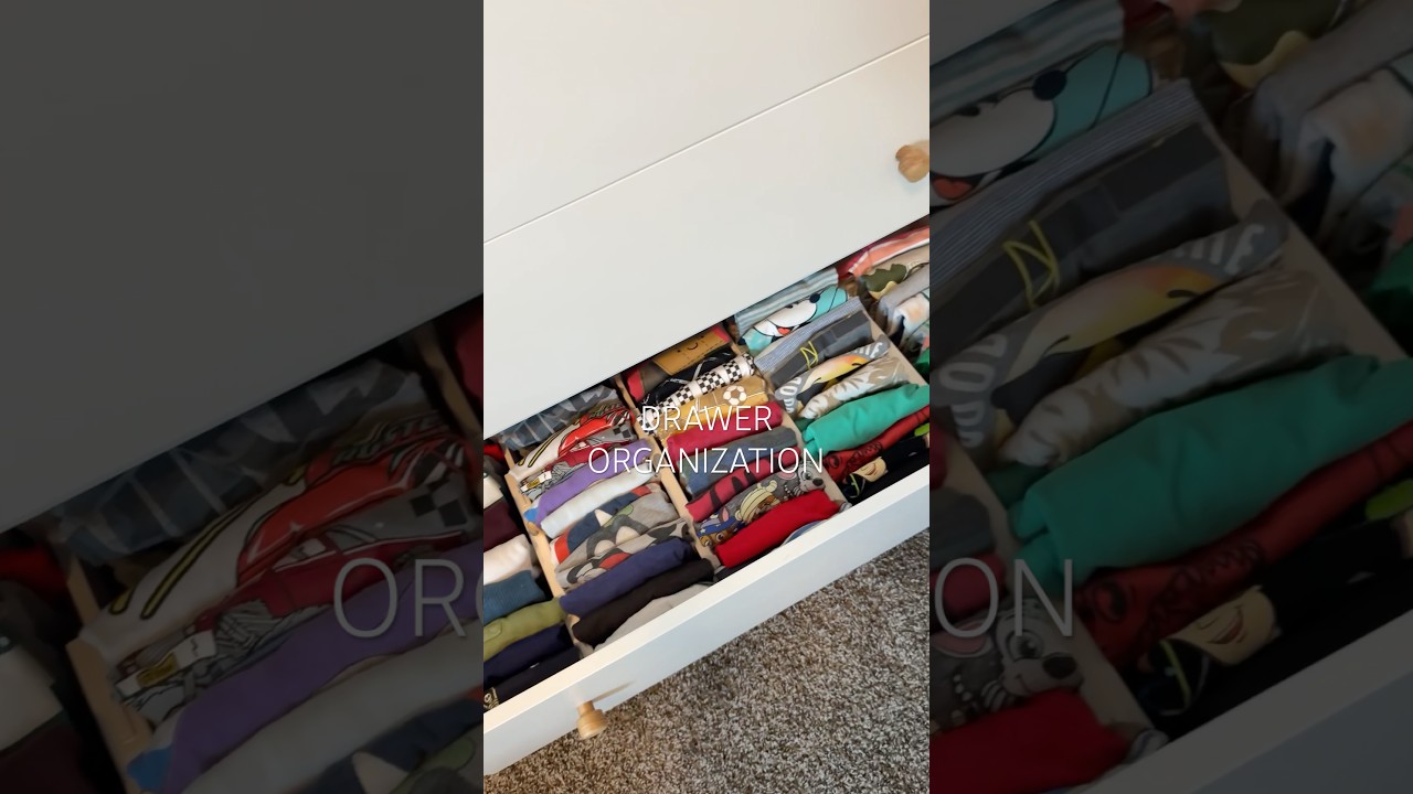 Organize my toddler's dresser drawers with me! 