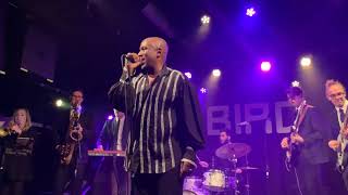 Video-Miniaturansicht von „"We're All We Got" - Carlton Jumel Smith Live at The Bird! Rotterdam, Netherlands“