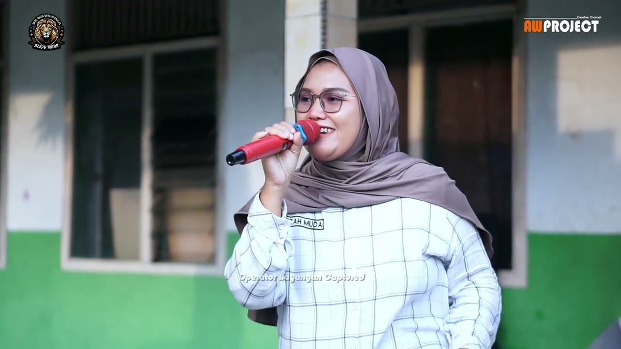 BISIKAN CINTA \\\\ VOC.  TIKA AZZAH MUDA // YANG MUDA YANG BERKELAS AZZAH MUDA