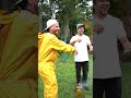 "ME PICARON, ME PICARON; SOY UN ZÁNGANO". 🐝😏