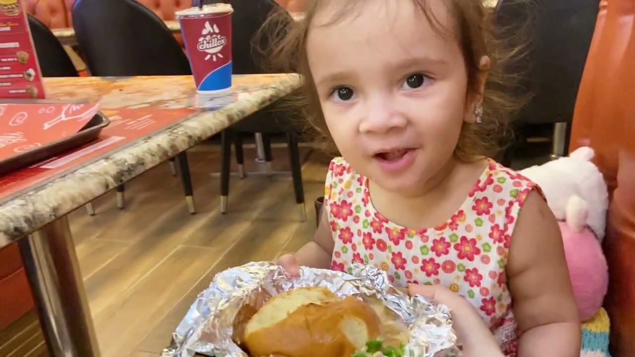 মেয়েদের কত আবদার থাকে🥰 