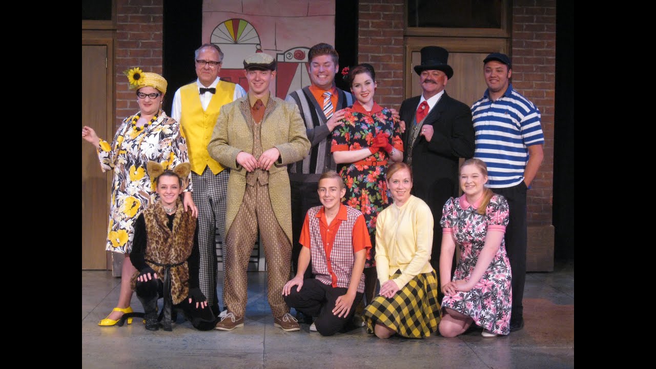 Lyle The Crocodile delights at Circa '21 - YouTube