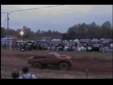 Dirt Dobber Deluxe 1st pass Ivy Bluff Mud Bog 09