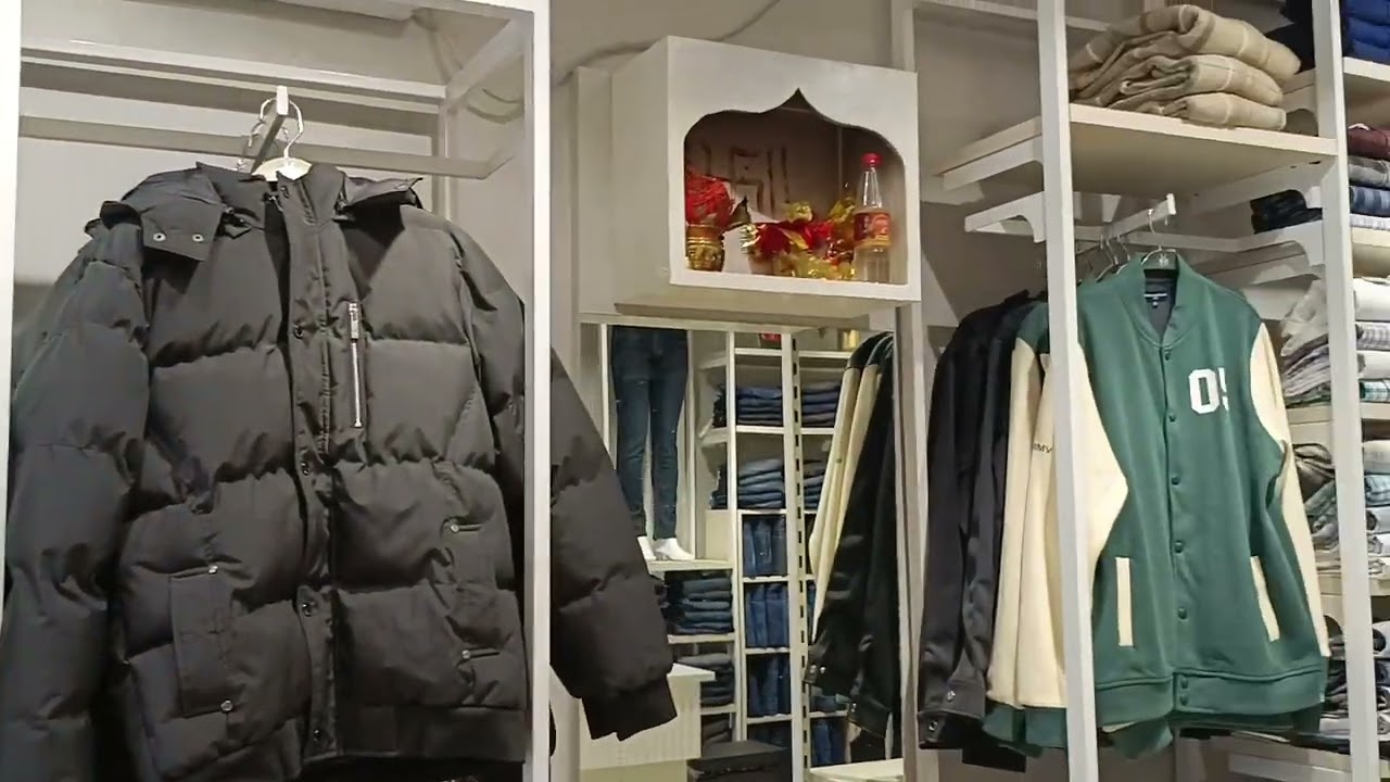 मोकामा के क्रिमसन क्लब में विंटर सेल मोकामा 