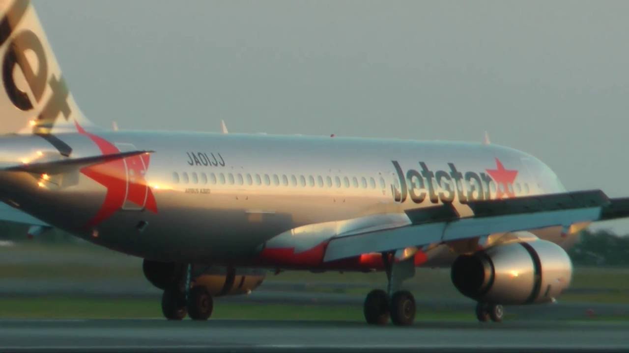 熊本空港 JETSTAR JAPAN AIRBUS A320-200 JA01JJ