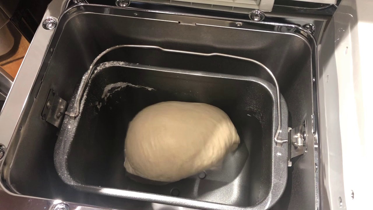 Making My First Loaf In My New Old Stock Breadman Ultimate Breadmaker TR2200C - Part l
