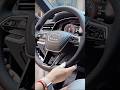 Tỉ mỉ trong từng mũi chỉ, đẳng cấp trên mọi cung đường. Khâu vô lăng thủ công cho Audi