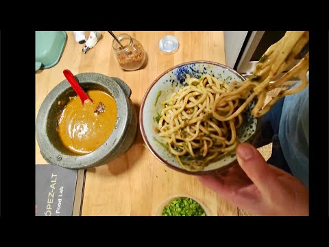 Late night strange flavor noodles