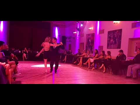 Andrea Kuna y Leandro Capparelli en Sonrisas Milongueras. Caricias. Tema 4 de 4.
