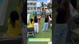 ☀️⛳ Puntería, reflejos y mucho flow junto a la piscina…