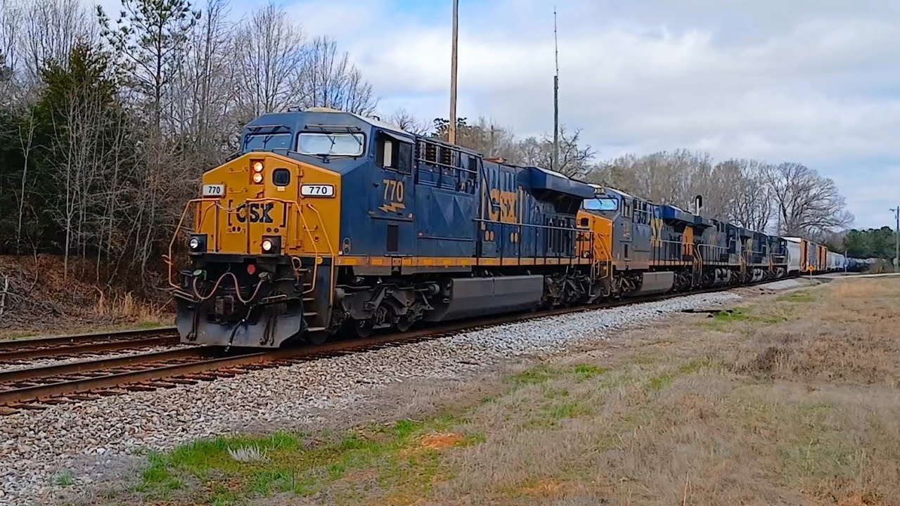 CSXT 770 leads CSX M693 at Ora SC on CSX Spartanburg Subdivision 