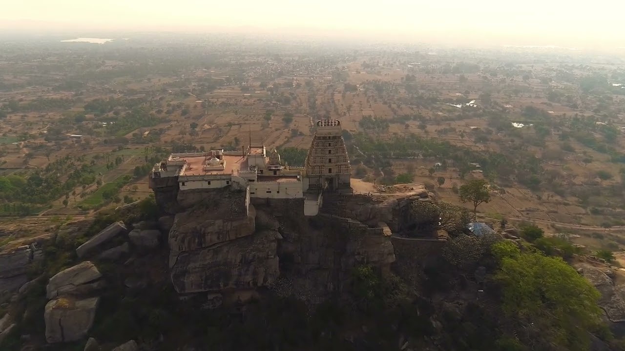 In Every Carving, a Piece of Tamil History