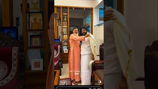 പള്ളിയിലെ തിരുമേനിയുടെ അനുഗ്രഹം വാങ്ങുന്ന ചാണ്ടി ഉമ്മൻ chandi oommen with church thirumeni #chandi