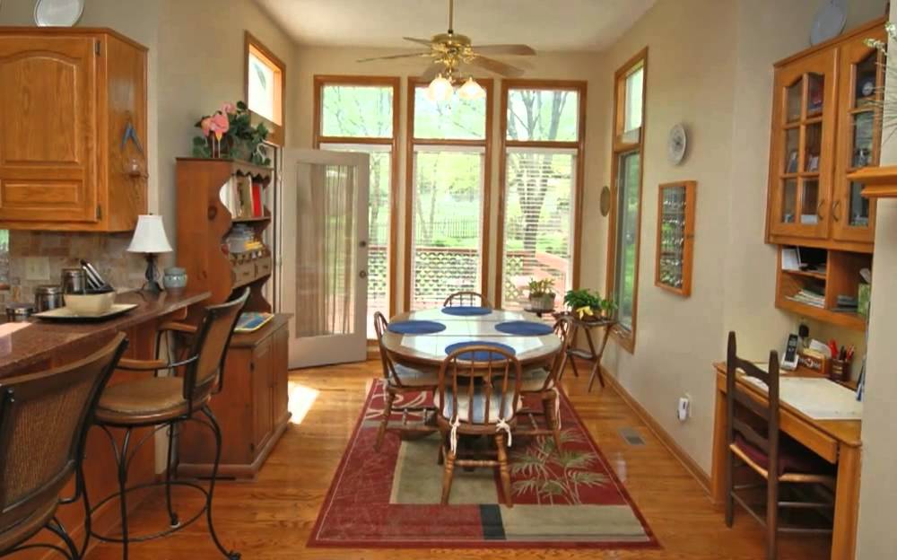 12818 Bond Street, Overland Park, KS 66213