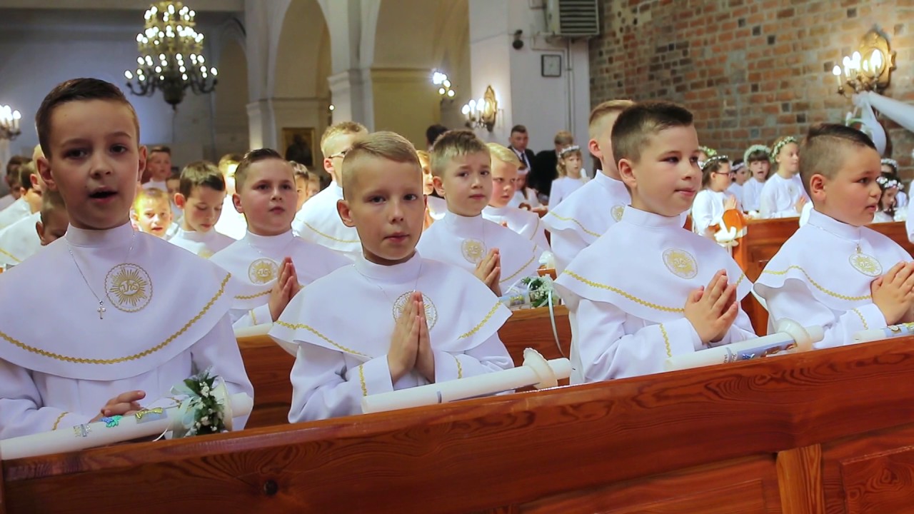 Pierwsza Komunia Świeta   Franciszek 2017   godz11 chłopcy