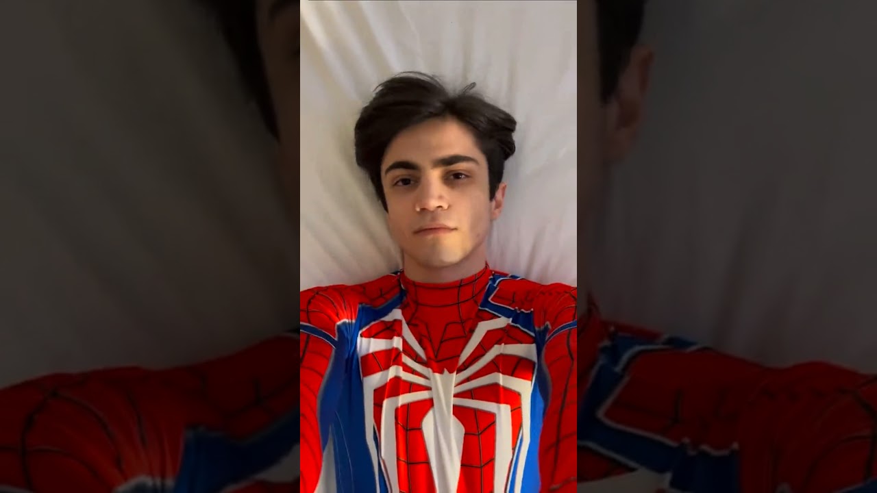 hi, I'm your friendly spider-man neighbor 🕷❤️ #spiderman #peterparker #spidermannowayhome