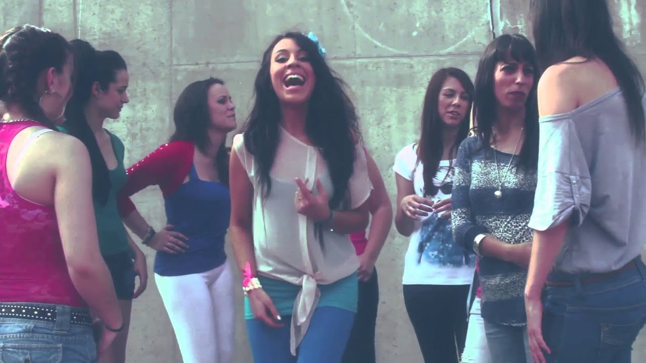 Maki - Vuelvo a ser niña Con Lamorena (Videoclip Oficial)