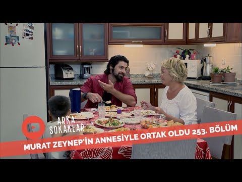 Murat Zeynep'in Annesinin Her Dediğini Yapıyor 253. Bölüm