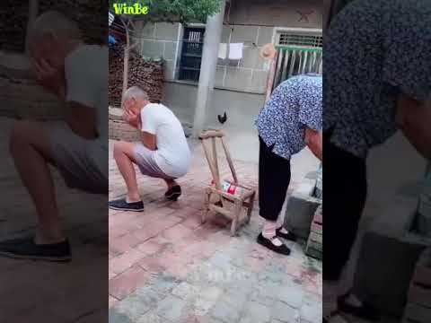 90-year-old-couple-prank-each-other