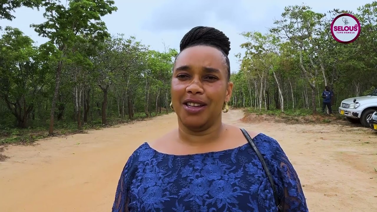 WAZAZI WAFUNGUKA MENGI!!!!!!!!!!FEO GIRLS KUMBE.....