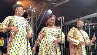 Naamu ft. Voix du Mali playing Kèlè ka Bila at Music Meeting Festival 18-05-2024