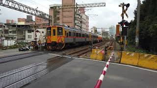 8712次DRC1000進廠迴送 桃園內壢間（玉山街平交道）通過