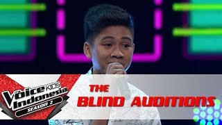 Erwyn 'Surat Cinta Untuk Starla' | The Blind Auditions | The Voice Kids Indonesia Season 2 GTV 2017