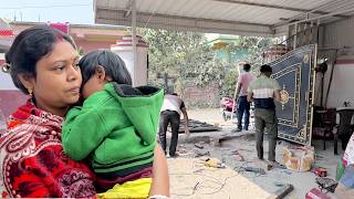 Download Lagu চোখের সামনে বাড়ির মেন গেট ভেঙে ফেলা হলো MP3