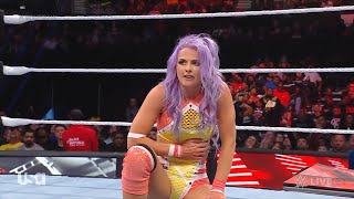 Candice LeRae Beats Dakota Kai on Raw (Nov. 28, 2022)