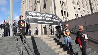 Protests outside the courthouse during Jason Van Dyke trial jury selection