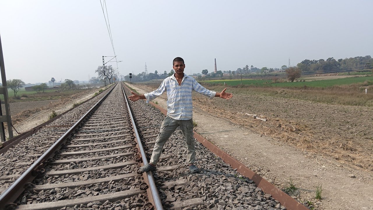 Akele Uncle Ji Ka Lunch Dene Gaya Aur Mil Gayi Itni Sundar Jagah 😍🌿 | Village Vlog