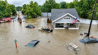 Severe Flooding in Indiana! Homes and Vehicles Trapped Under Rising Floodwaters!