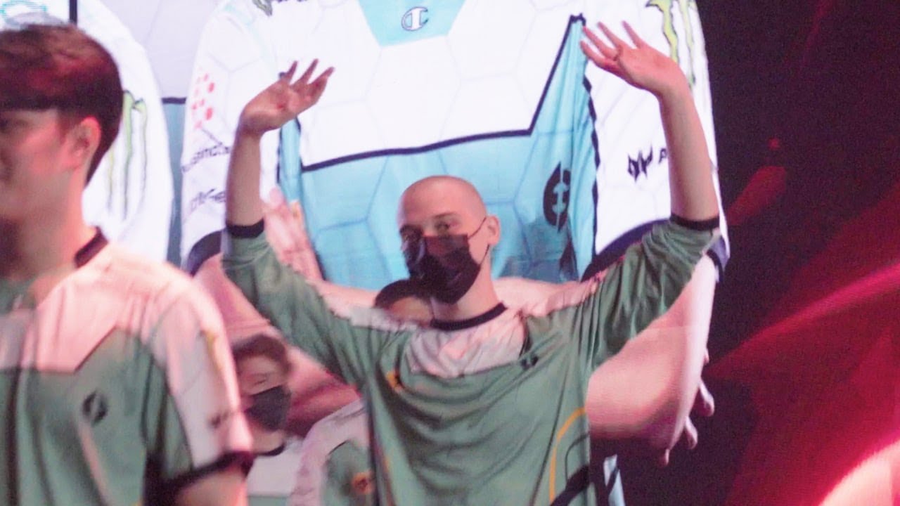 Arteezy шокировал The International 2022