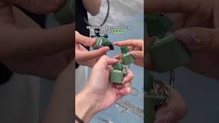 This croaking frog keychain will be your new obsession… #frog #frogtoys #funnny #keychains