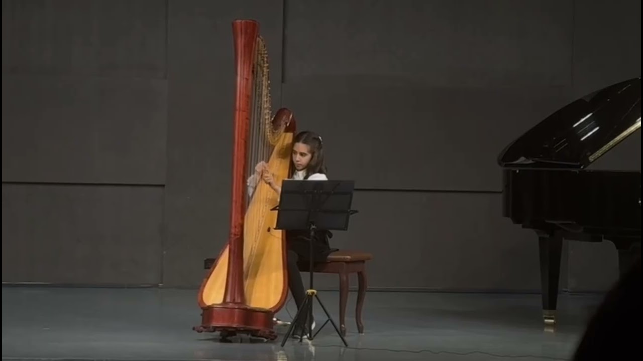 "Vivaldi Spring" with pedal harp (in concert)