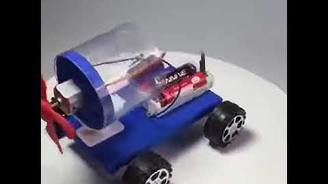 Đồ chơi STEM Mô hình xe phản lực đẩy bằng cánh quạt   stemsangtao com   B10E7691