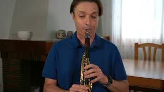 Practicing Opperman's Intermediate Velocity Studies No. 17. Jose Franch-Ballester, clarinet