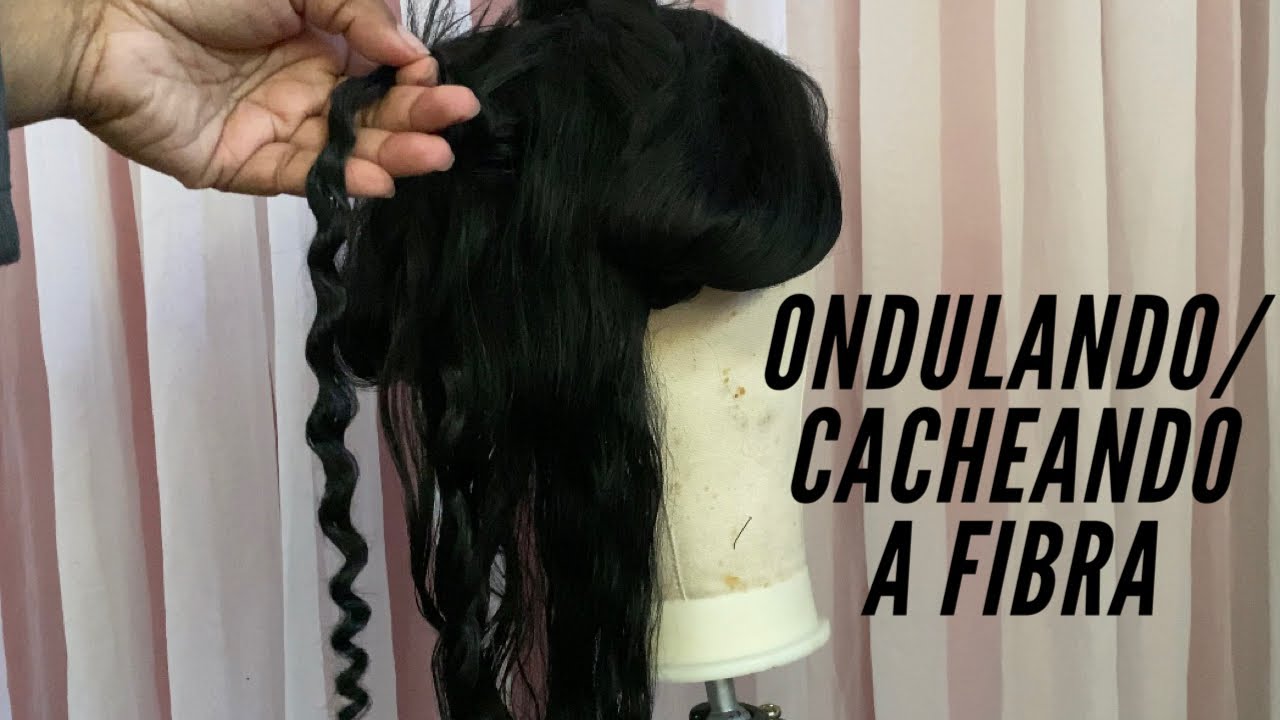 Cacheando/ondulando a fibra