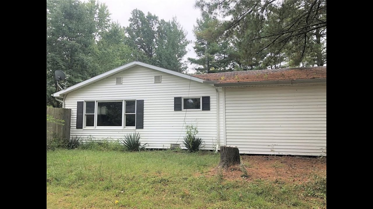 114 W Plum Street, Greenup, IL 62428