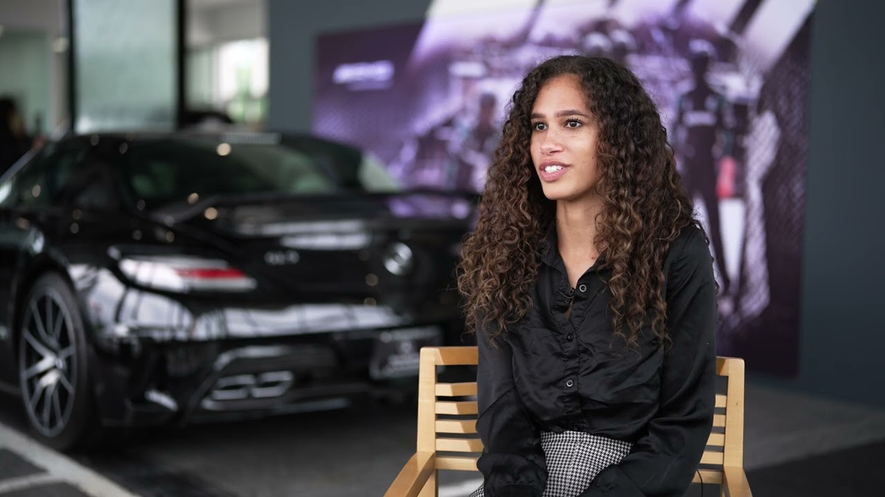 Employee Bio - Angela Bradley | Mercedes-Benz North Olmsted | July 2025