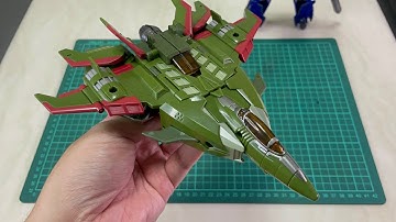 Transformers Legacy Evolution Leader Class Prime Universe Skyquake (Jet Mode to Robot Mode)
