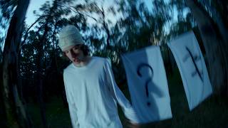 Nato Kitch - catching stars (music video)