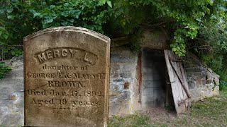 Mercy Brown Grave - 1800's 'Vampire Incident'