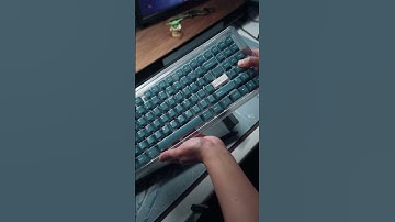 Drop’s DCX collection! Hyperfuse, Jasmine, and Permafrost keycaps 😊🎉🎄