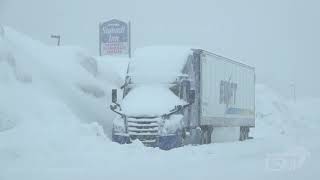 02262021 Snoqualmie Pass, WA  Heavy Snow  Deep Snow  Tough Travel