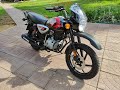 Покупаю новый индийский мотоцикл Bajaj Boxer 150X. Волнуюсь, так как он первый у меня.