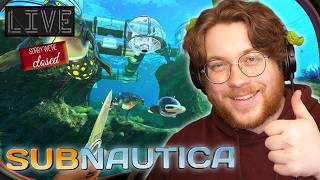 Playing SUBNAUTICA (laggy laggy)