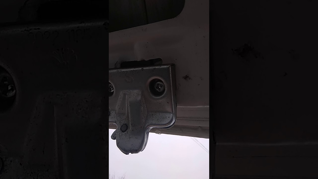 Как открыть багажник дэу нексия без ключа и кнопки - фото