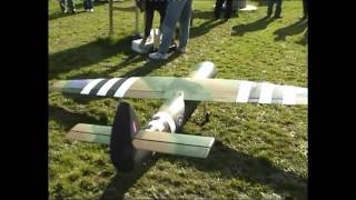 Airspeed Horsa RC Model - Pegasus Bridge.avi