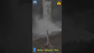 THIS GLACIER FALLS LOOKS LIKE A TSUNAMI 😱❄️ #nature #naturepower #frozen #himalayas #scenery